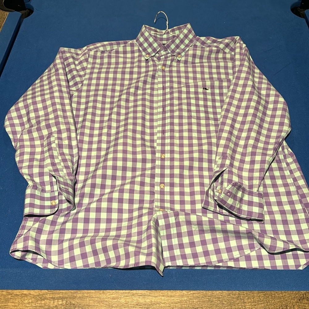 Vineyard Vines button up XL